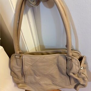 NWOT Tignanllo Elegant Tan Women's Leather Handbag
